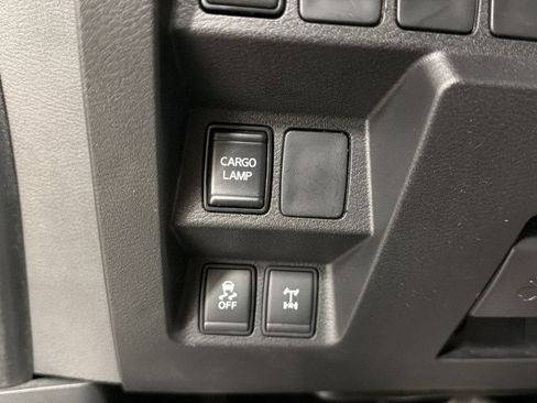 Used 2026 Nissan Frontier PRO-4X AWD/4WD image 21