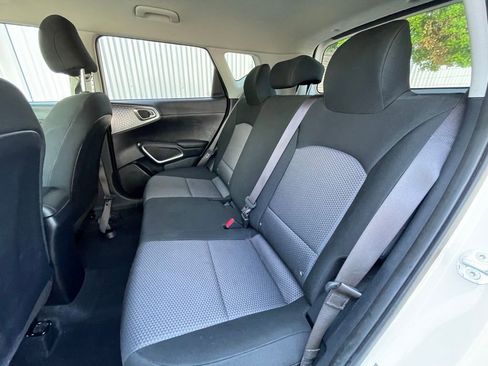 Used 2024 Kia Soul LX w/ Option Group 015 FWD image 26
