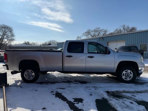 Used 2011 GMC Sierra 2500 SLE image 4