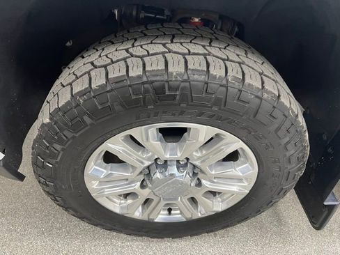Used 2022 GMC Sierra 3500 Denali w/ Denali Ultimate Package AWD/4WD image 14