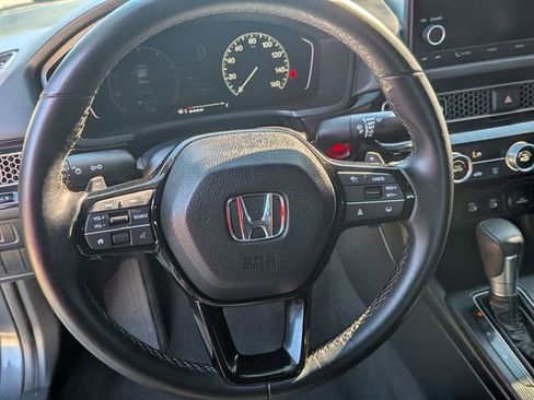 Used 2025 Honda Civic Sport image 17