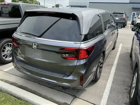 Used 2026 Honda Odyssey EX-L image 9