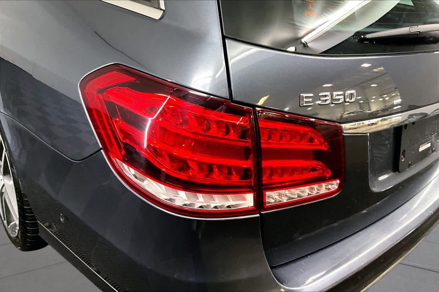 Used 2016 Mercedes-Benz E 350 4MATIC Wagon image 28