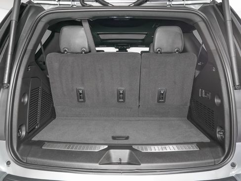 Used 2026 Chevrolet Tahoe Z71 w/ Z71 Off-Road Package image 15