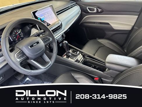 Used 2025 Jeep Compass Limited AWD/4WD image 10