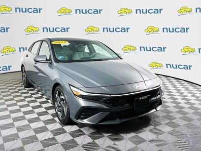 Used 2024 Hyundai Elantra SEL w/ Convenience Package