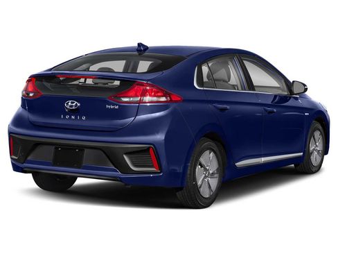 Used 2022 Hyundai Ioniq SE image 2