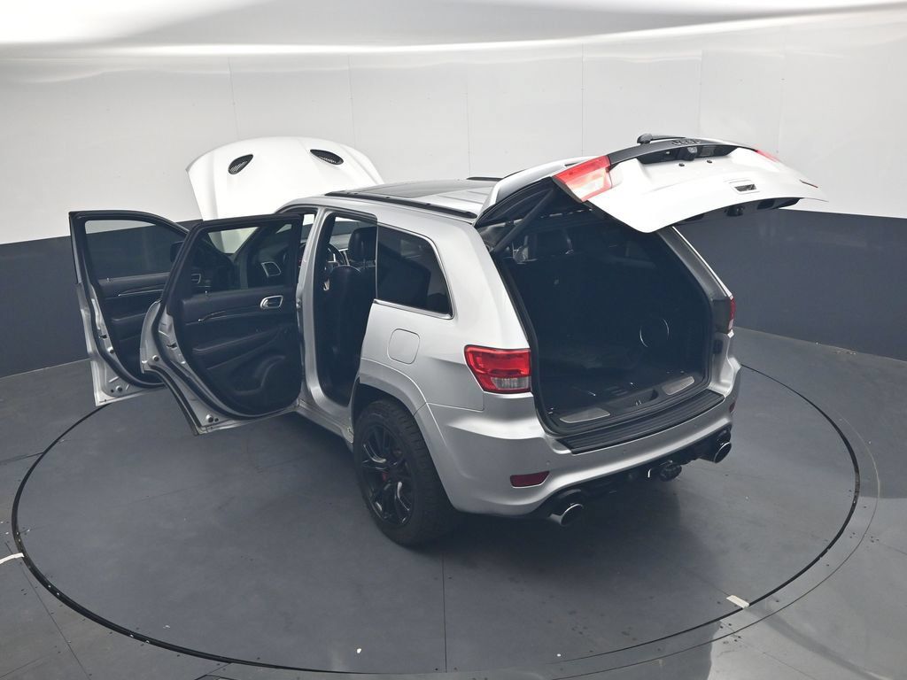 Used 2012 Jeep Grand Cherokee SRT8 w/ Luxury Group II AWD/4WD image 45