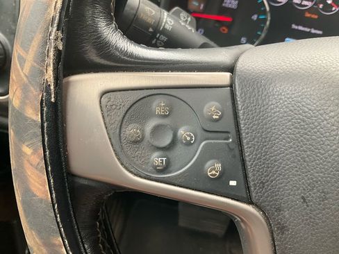 Used 2018 GMC Sierra 2500 Denali w/ Duramax Plus Package AWD/4WD image 19