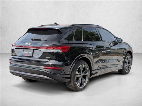 Certified 2025 Audi Q4 e-tron Prestige w/ Black Optic Package AWD/4WD image 5