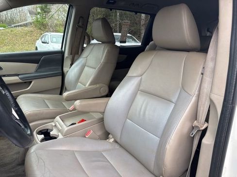Used 2015 Honda Odyssey Touring Elite image 14