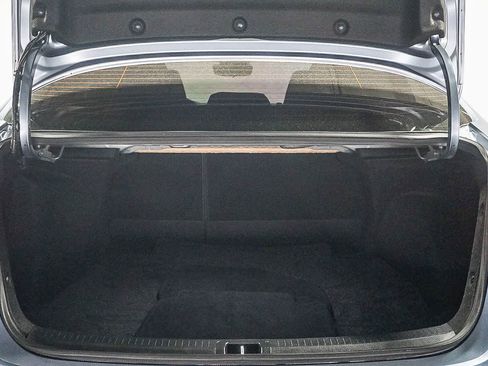 Certified 2025 Toyota Corolla SE w/ SE Premium Package FWD image 29