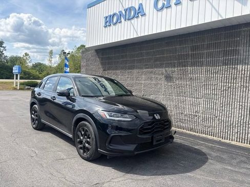 Used 2024 Honda HR-V Sport image 2