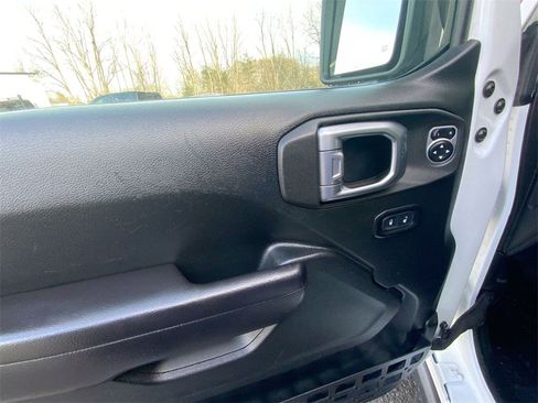 Used 2020 Jeep Gladiator Rubicon w/ Dual Top Group image 22