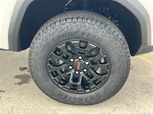 New 2026 GMC Canyon Elevation image 32