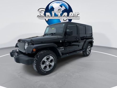 Used 2018 Jeep Wrangler Unlimited Sahara image 4