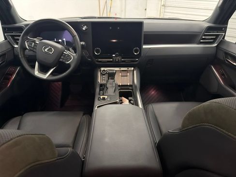 Used 2025 Lexus GX 550 AWD/4WD image 25