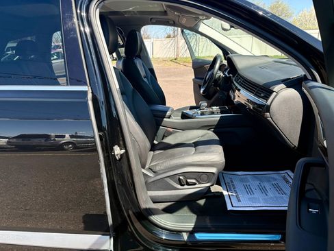 Used 2017 Audi Q7 3.0T Premium Plus w/ Premium Plus Package image 32