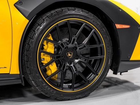 Used 2024 Lamborghini Huracan Sterrato image 47