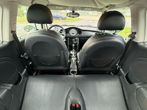 Used 2006 MINI Cooper Hardtop FWD image 12