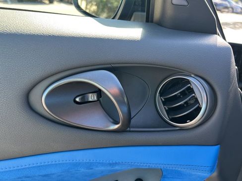 Used 2024 Nissan Z Performance w/ Floor Mat Package image 9