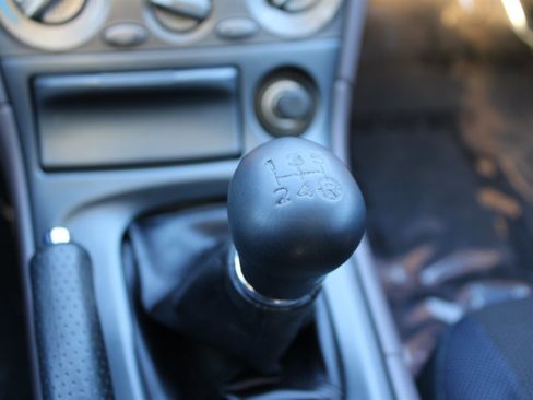 Used 2000 Toyota Celica GT image 22