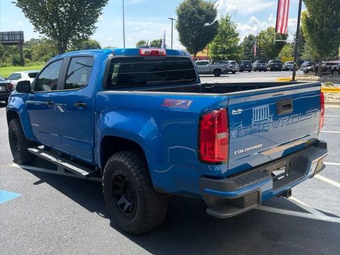 Used 2022 Chevrolet Colorado Z71 AWD/4WD image 3