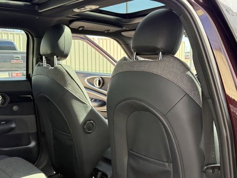 Used 2016 MINI Cooper Clubman image 26