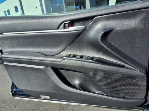Used 2020 Toyota Camry XSE image 27