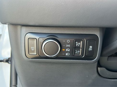 Used 2023 Ford Mustang Mach-E Select AWD/4WD image 31