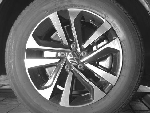 Used 2022 Volkswagen Tiguan S FWD image 23