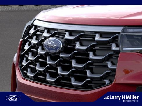 New 2026 Ford Explorer Platinum w/ LUX Leather Package image 17