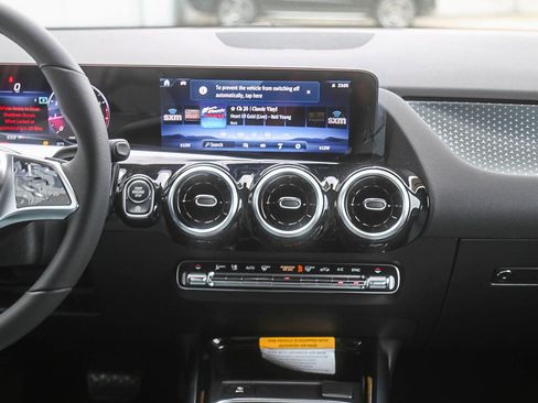 New 2026 Mercedes-Benz GLA 250 image 11
