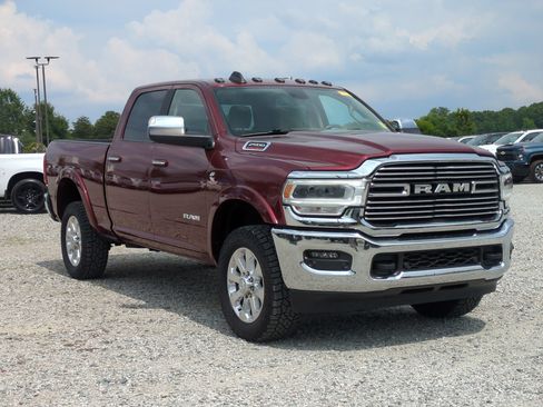 Used 2022 RAM 2500 Laramie AWD/4WD image 2