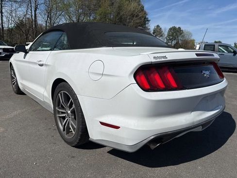Used 2017 Ford Mustang Premium image 3