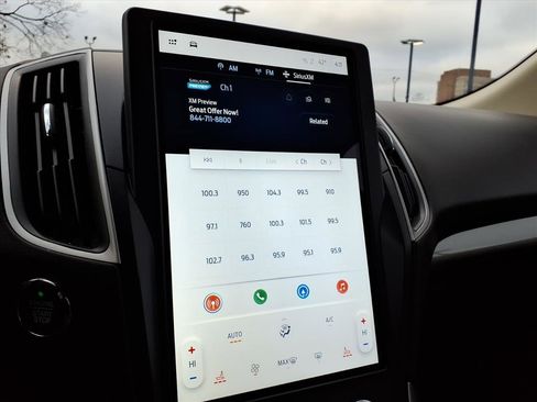 Certified 2024 Ford Edge SEL w/ Convenience Package image 19