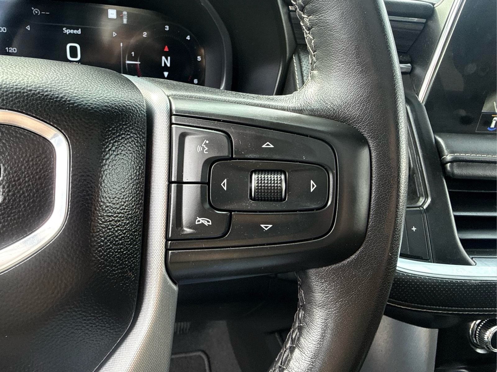 Used 2022 GMC Yukon SLT w/ SLT Luxury Package AWD/4WD image 34