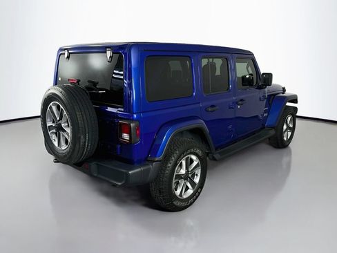 Used 2020 Jeep Wrangler Unlimited Sahara AWD/4WD image 7