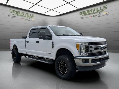 Used 2017 Ford F350 XLT w/ XLT Value Package AWD/4WD image 8