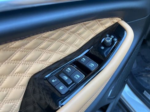 Used 2025 Jeep Grand Cherokee L Summit w/ Advanced Protech Group IV image 45