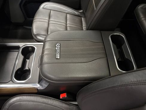 Used 2024 Chevrolet Silverado 2500 High Country w/ High Country Premium Package AWD/4WD image 18