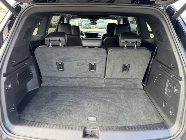 Used 2026 Buick Enclave Avenir w/ Super Cruise Package AWD/4WD image 11