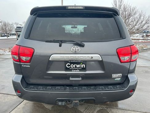 Used 2015 Toyota Sequoia Platinum image 6