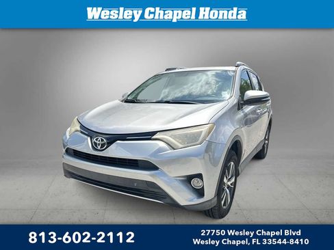 Used 2016 Toyota RAV4 XLE FWD image 1