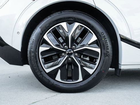 Used 2023 Kia EV6 GT-Line image 28