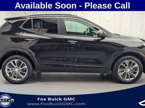 Used 2023 Buick Encore GX Select w/ Sport Touring Package AWD/4WD image 4