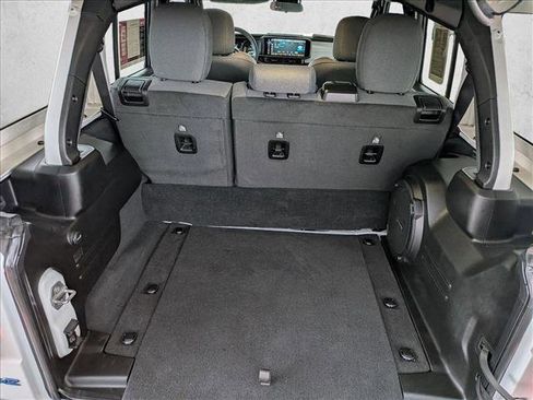 Used 2024 Jeep Wrangler Willys image 19
