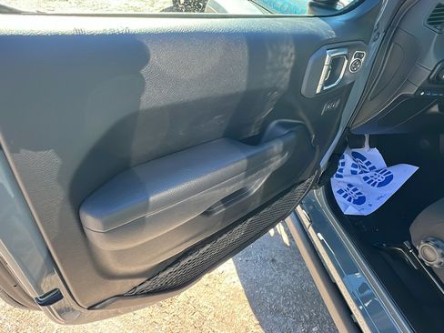 Used 2025 Jeep Wrangler Unlimited Rubicon 4xe w/ Safety Group image 14