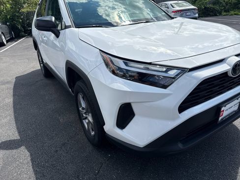 Used 2025 Toyota RAV4 LE AWD/4WD image 29