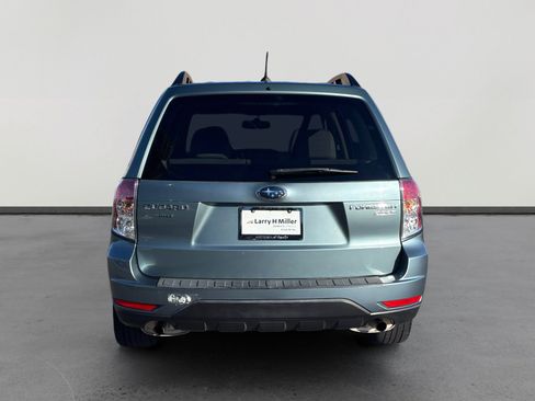 Used 2012 Subaru Forester 2.5X Premium w/ All-Weather Pkg image 4